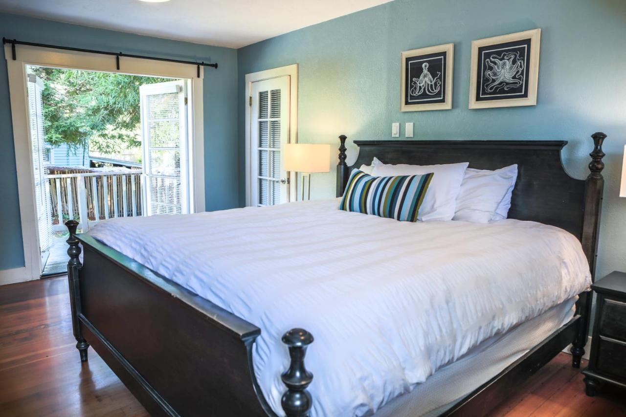 At Schoolhouse Creek Inn 3*