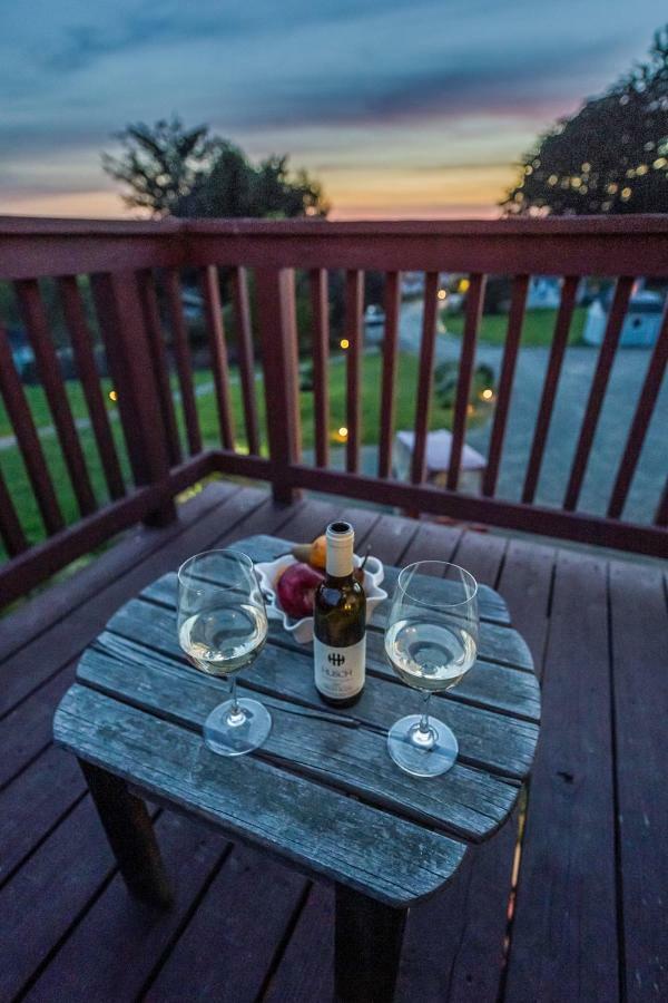 At Schoolhouse Creek Inn 3*